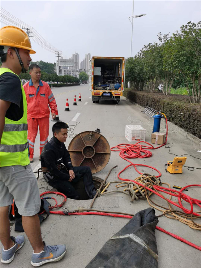 且末翻衬法管道修复技术主要工序