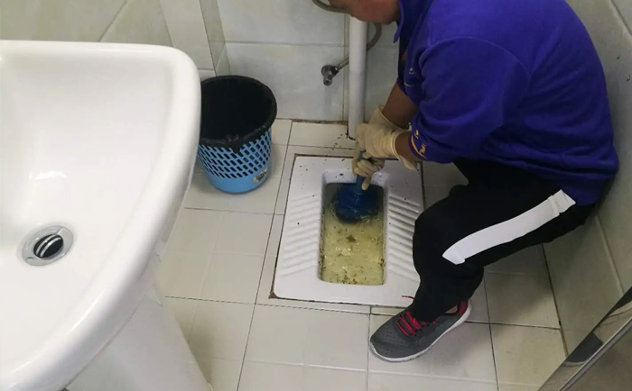且末疏通蹲坑
